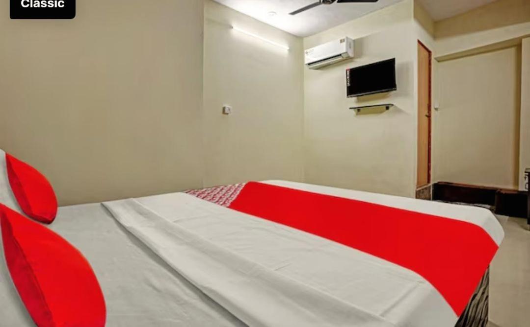 Hotel Welcome, Vip Road Vesu Surate Extérieur photo