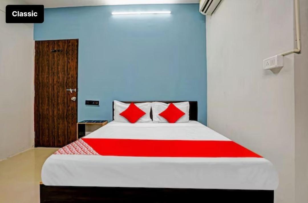 Hotel Welcome, Vip Road Vesu Surate Extérieur photo